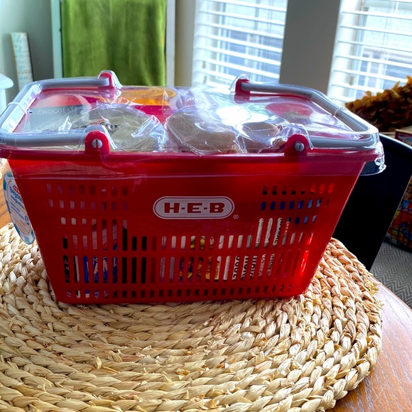 COPY - HEB Grocery Toy basket - Picture 1 of 2